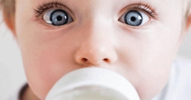 Bebekler ve Çocuklarda Süt Alerjisi